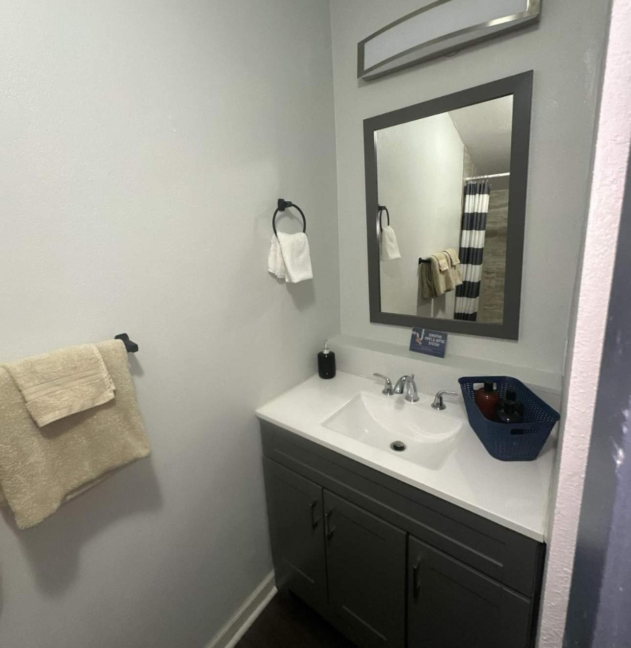 Pensacola Pearl - Studio Apartment - Pets Welcome Екстериор снимка